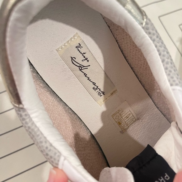 Vintage Havana Flair Sneakers - Picture 9 of 14